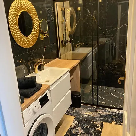 Lili Deluxe דירה טפולצה